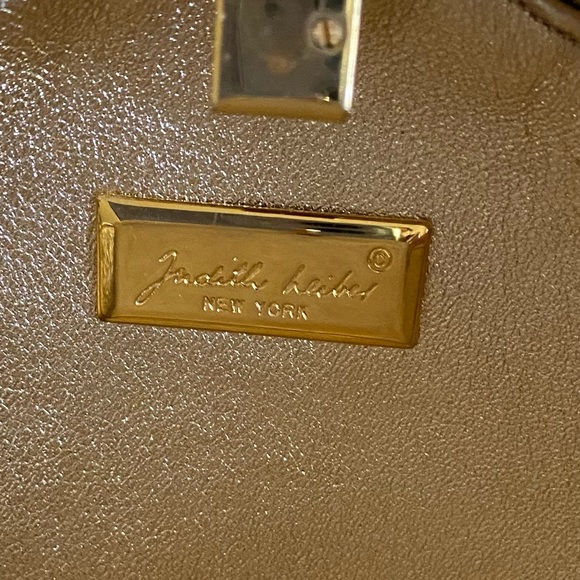 🎉HP🎉Judith Leiber Vintage Handset Austrian Crystal Minaudière Evening bag - Picture 8 of 11